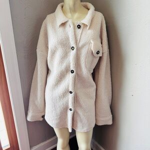 Poppy & peonies oversized beige shacket button down jacket size m/L nwt